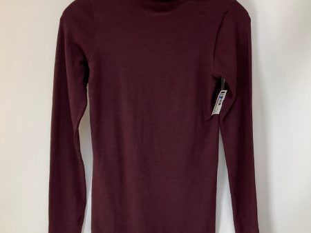 Athletic Top Long Sleeve Collar By Athleta In Red, Size: Xs For Sale