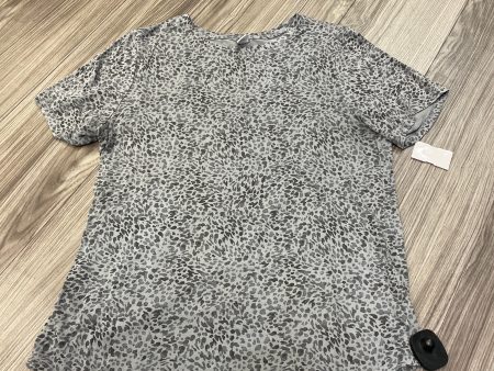 Top Short Sleeve By Old Navy In Grey, Size: M For Cheap