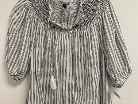 Top Short Sleeve By Old Navy In Grey & White, Size: S Fashion